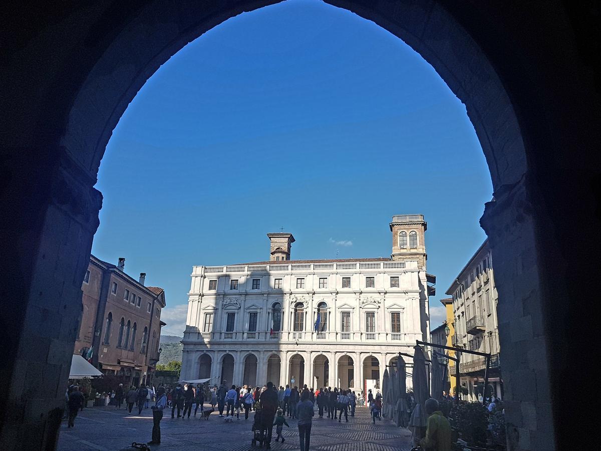Hotel Donizetti Royal Bergamo Exterior foto